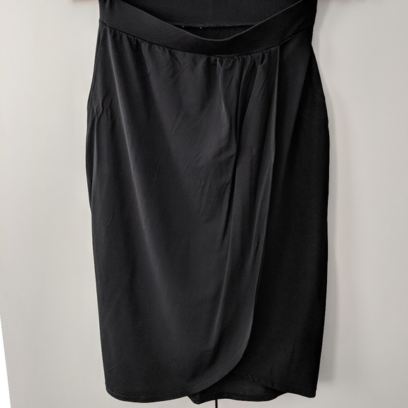 H&M Dresses & Skirts - Pencil wrap skirt